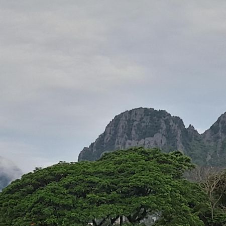 Vang Vieng Chanthala Hotel 1 Buitenkant foto