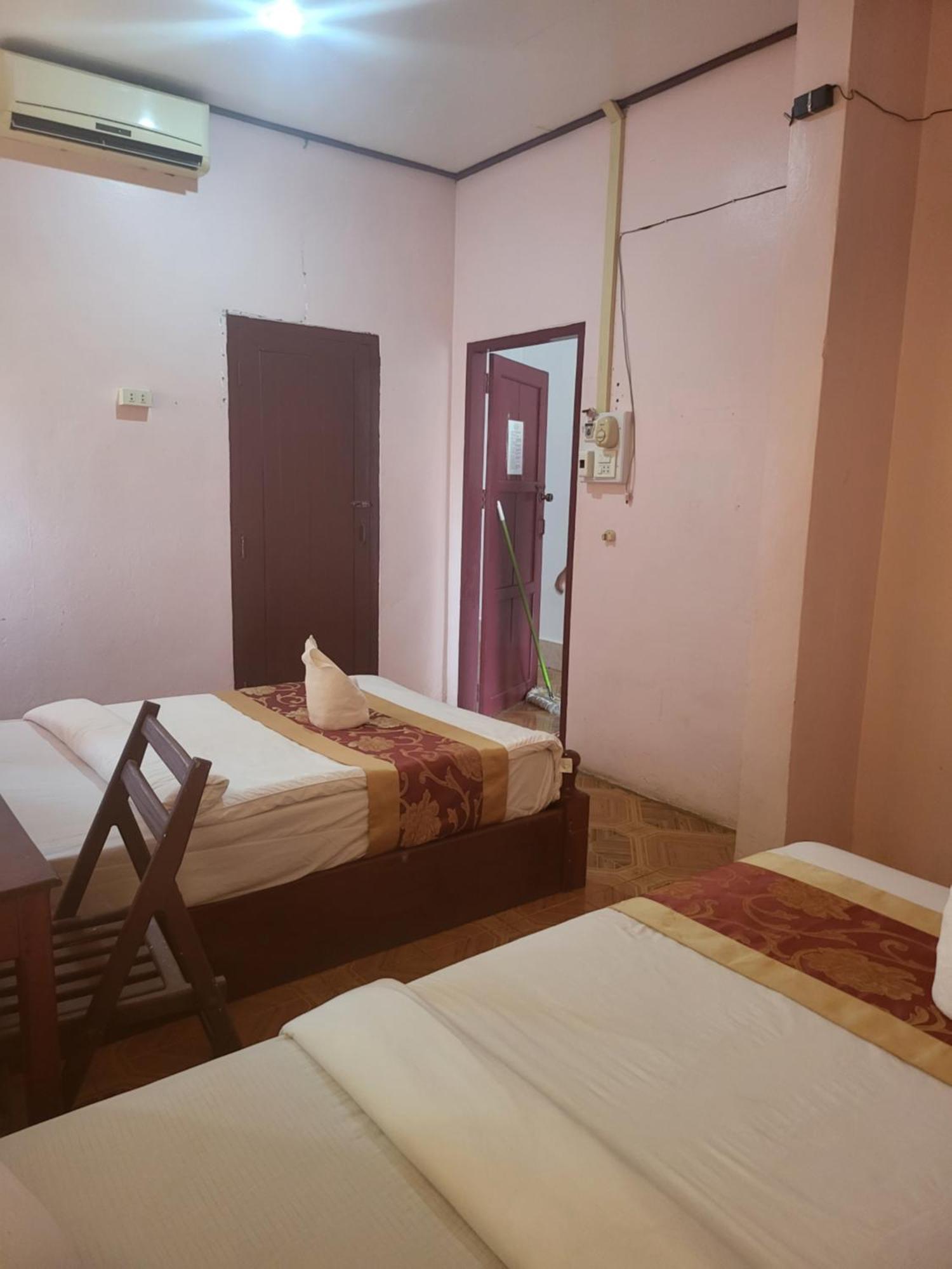 Vang Vieng Chanthala Hotel 1 Buitenkant foto