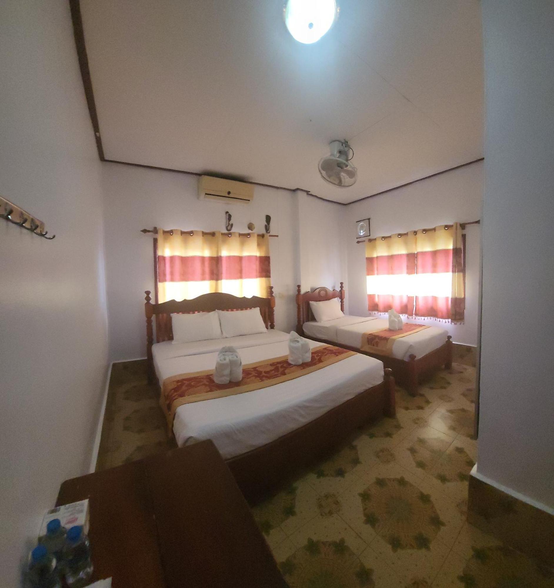 Vang Vieng Chanthala Hotel 1 Buitenkant foto