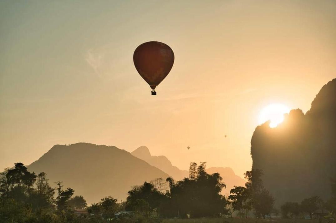 Vang Vieng Chanthala Hotel 1 Buitenkant foto